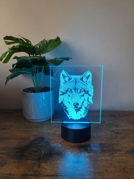 Majestic wolf light